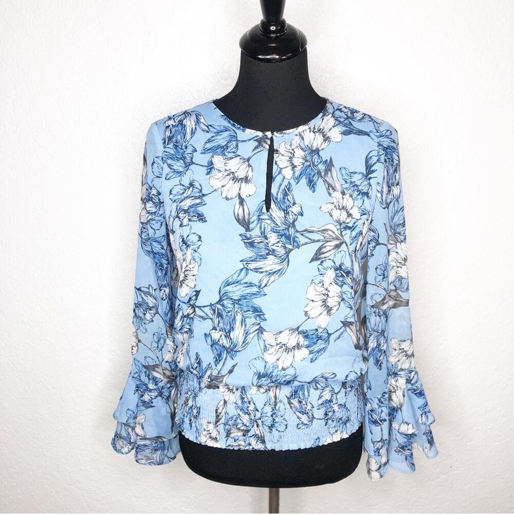 WHBM blue white floral ruffle sleeve smocked hem top size Extra Small XS